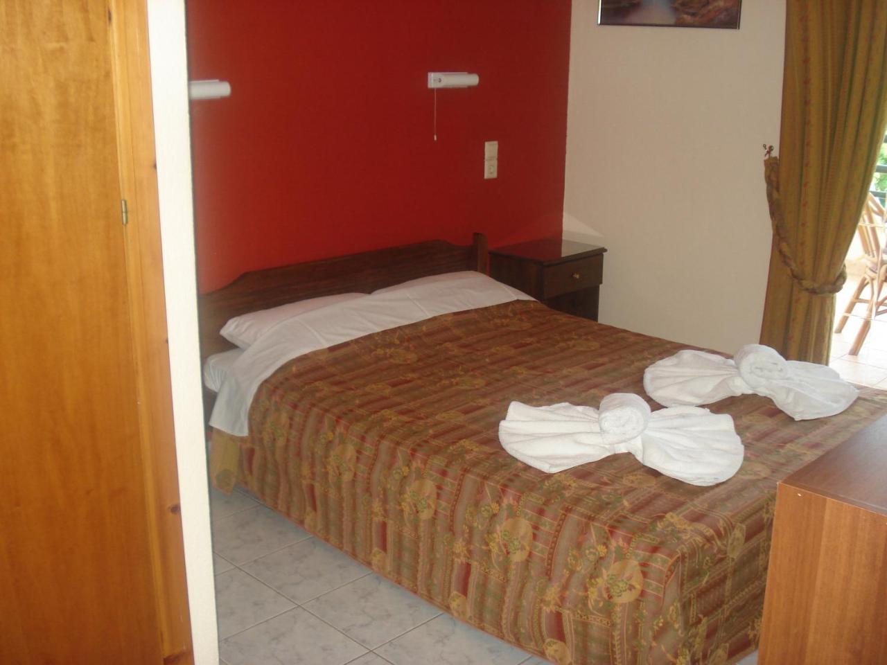 Apolis Hotel Mouzaki Exterior photo